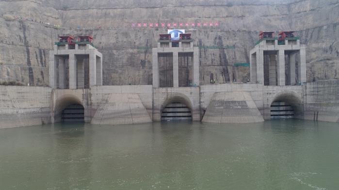 “一帶一路”首個(gè)大型水電項(xiàng)目丨三峽國際巴基斯坦卡洛特水電站下閘蓄水